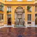 Casa Degli Dei