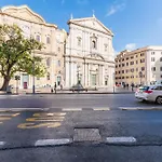 Casa Degli Dei